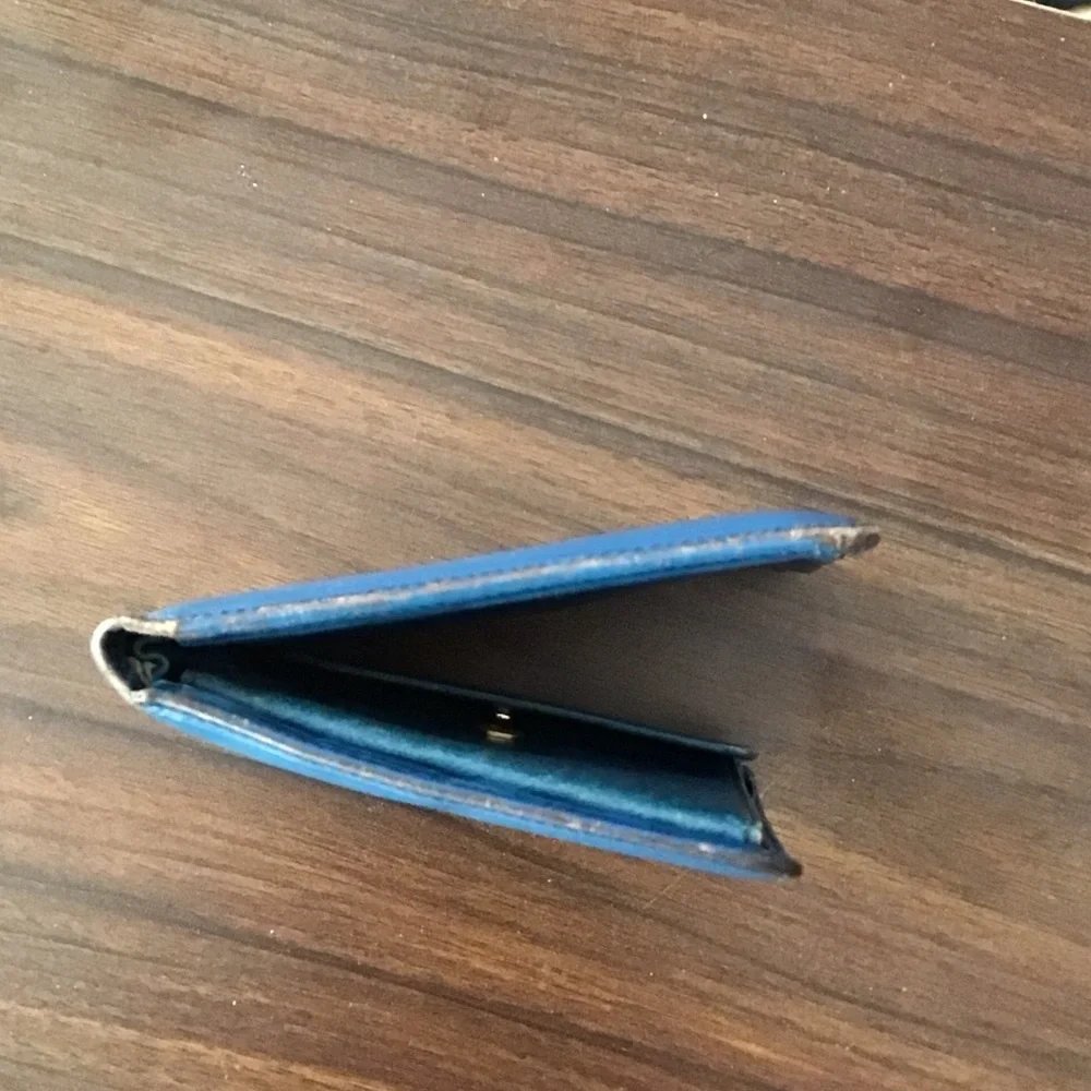 Louis Vuitton Blue Epi Leather Men's Wallet